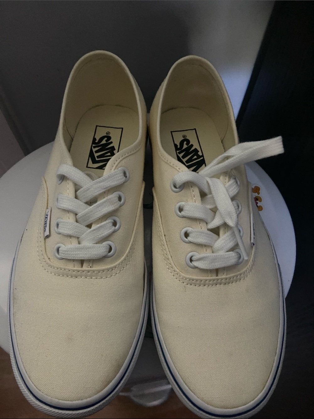 Vans - Picture 2 of 3